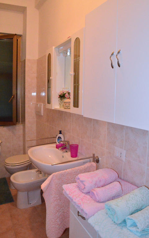 La Casa Delle Rose Room With Air Conditioning Λα Σπέτσια Δωμάτιο φωτογραφία